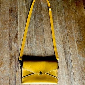 Portland Leather Envelope Convertible Crossbody